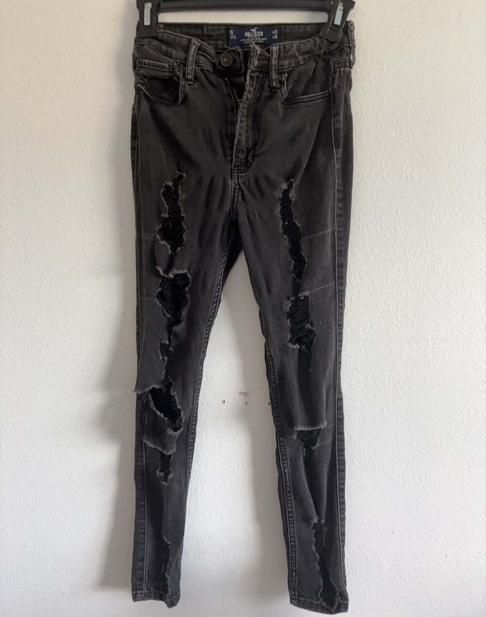 Hollister High-Rise Skinny Black Distressed Jeans  Size 23x26 1S